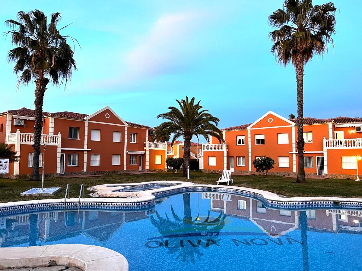 Oliva Nova Beach & Golf Resort Club Sevilla VI Ngoại thất bức ảnh